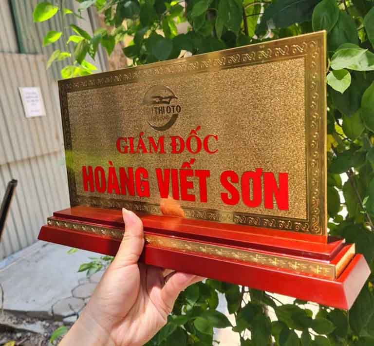 Quà tặng doanh nghiệp mạ vàng 