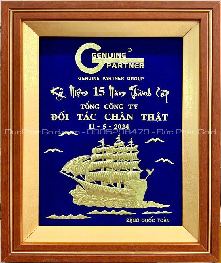 tranh dát vàng đặt theo yêu cầu