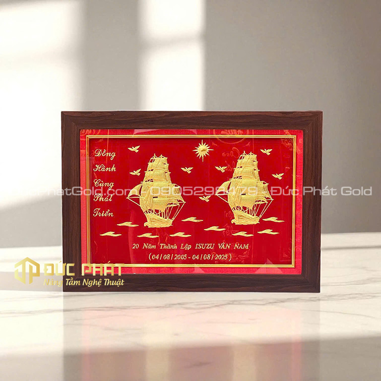 quà tặng tranh dát vàng cao cấp
